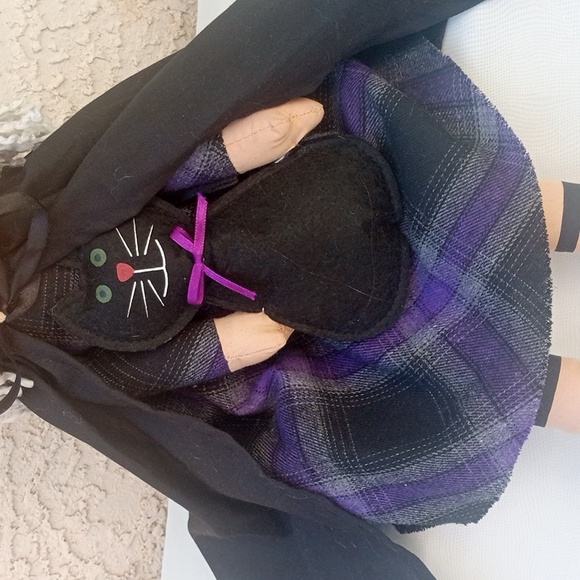 🎃  Halloween Witch Doll w Long Nose & Black Cat 25"  NEW - Picture 3 of 12